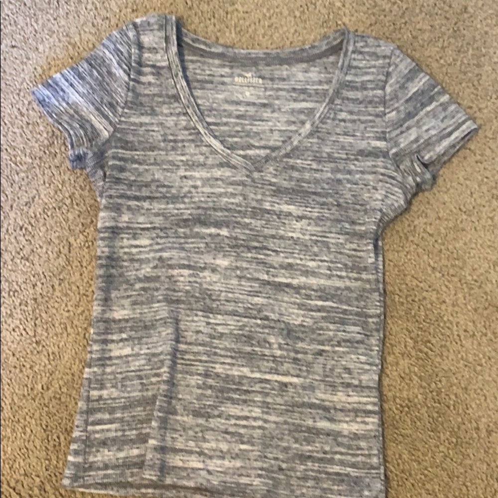 hollister heathered grey t-shirt